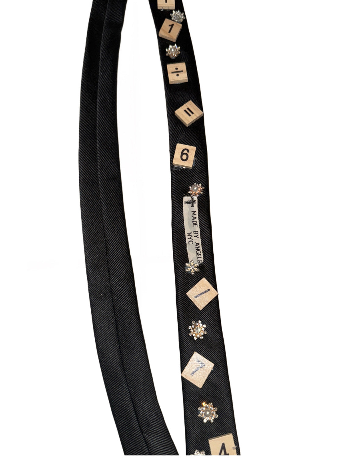 Scrabble tie