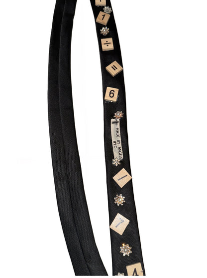 Scrabble tie